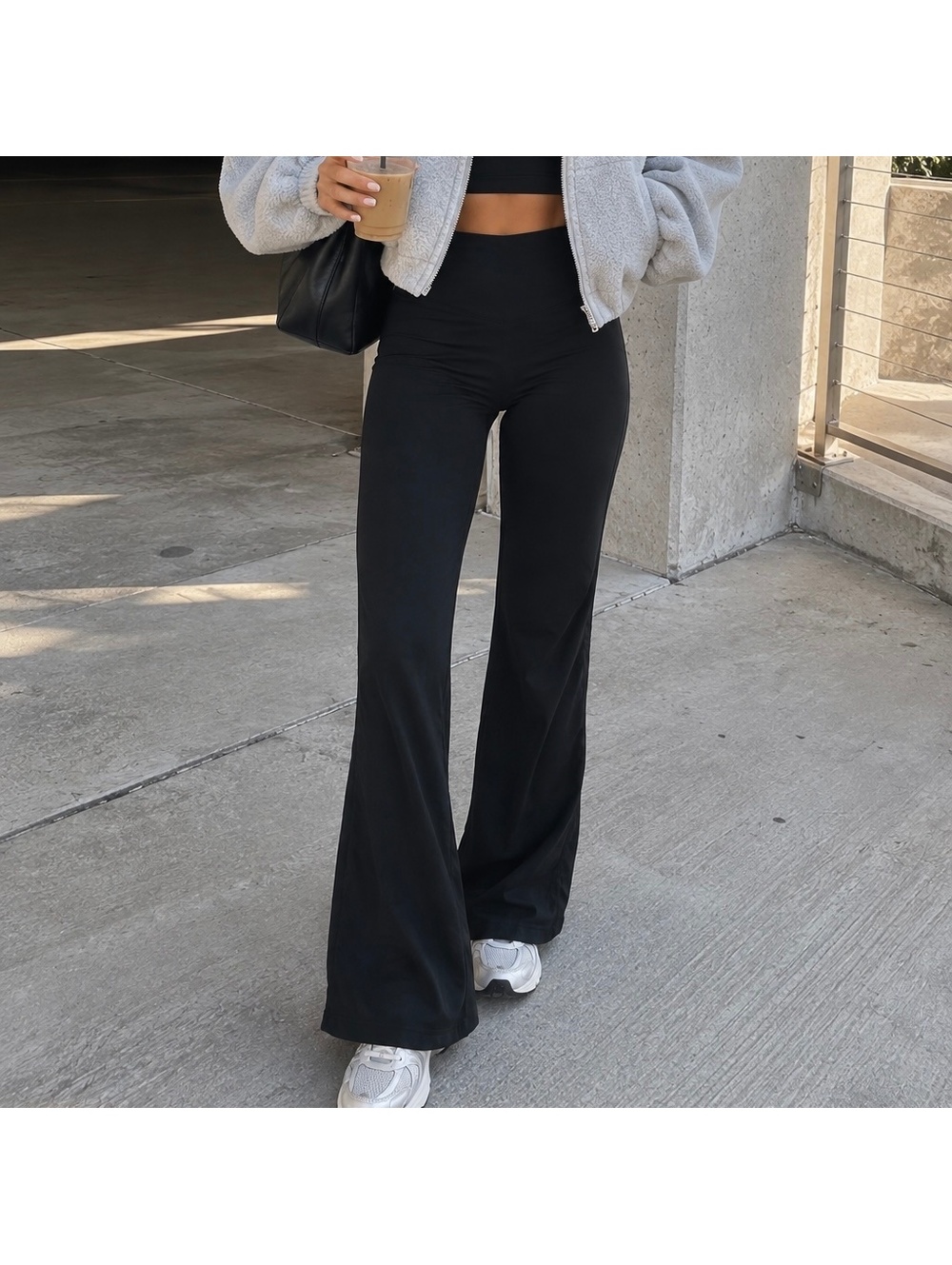 Abercrombie & Fitch YPB studioSOFT Flare Leggings